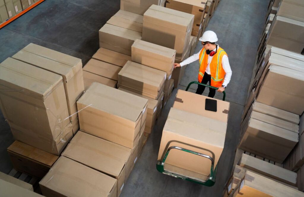 Logistic (44)